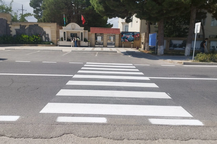 Şabran şəhərində yol nişanlanma işləri həyata keçirilib