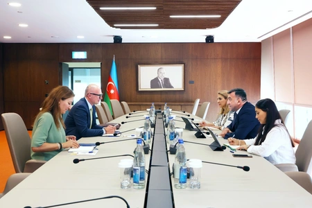 Azərbaycan EIB-lə birgə fəaliyyətin gücləndirilməsini müzakirə edib