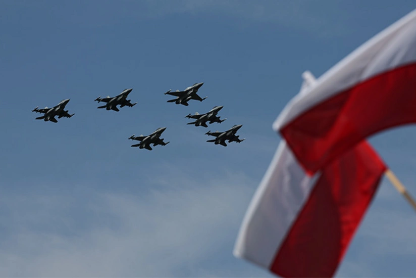Польша приостановила все полеты истребителей F-16