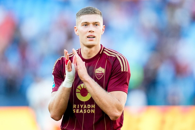 Milan in talks to sign Roma striker Artem Dovbyk