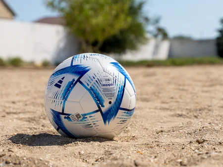 AFFA Sumqayıtda azyaşlıları futbol inventarları ilə təmin edib