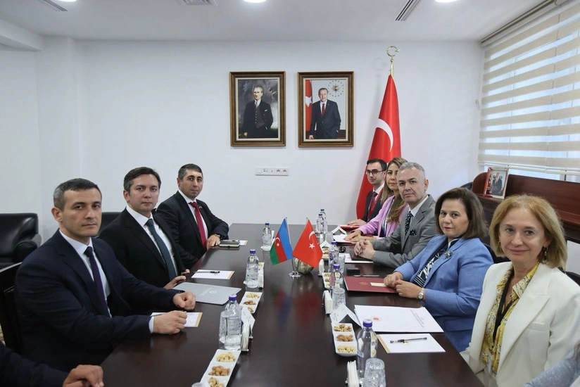 Azərbaycan və Türkiyə XİN rəsmiləri regional məsələləri müzakirə ediblər