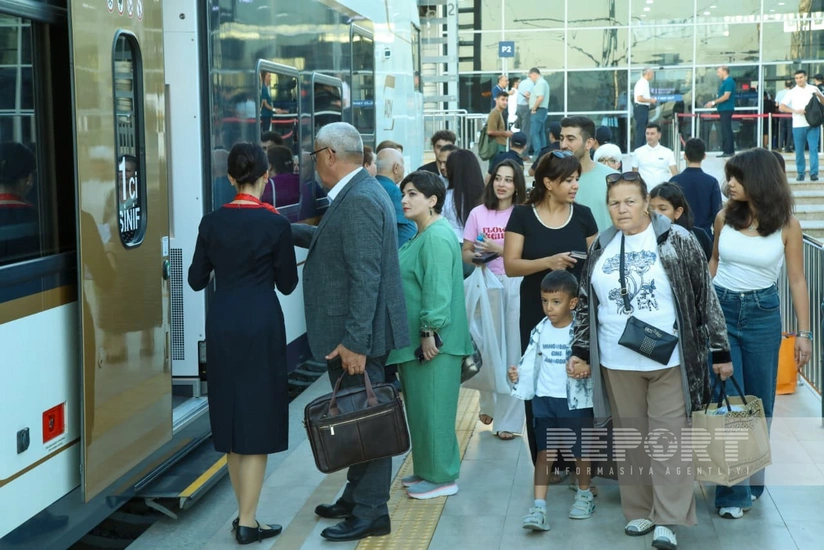 Passenger train from Baku to Aghdam arrives at destination