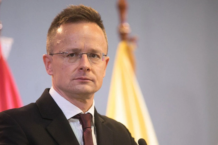 Siyarto: Macarıstan onu resurslarla təmin edən Rusiya şirkətlərinə qarşı sanksiyalara icazə verməyəcək