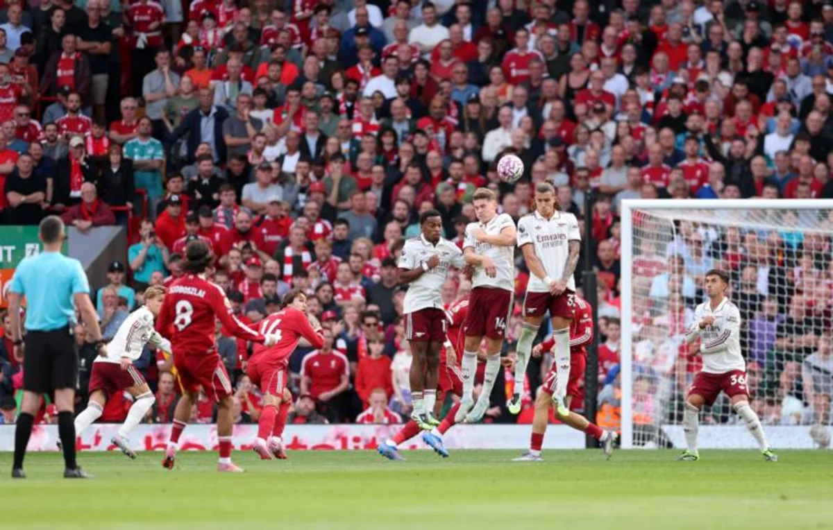 İngiltərə çempionatı: Liverpul Arsenalı məğlub edib