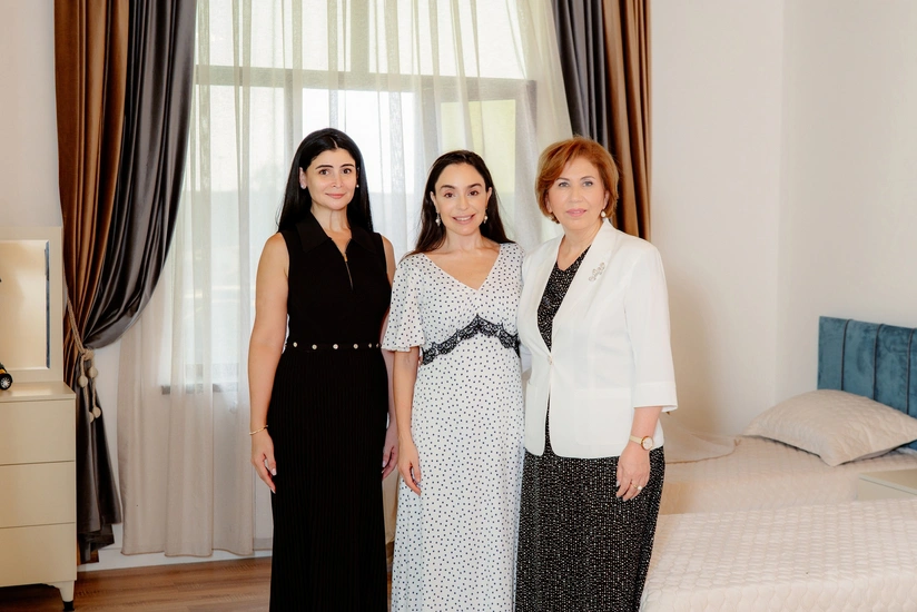 Leyla Əliyeva Tut Əlimdən Uşaqlar üçün Sosial Reabilitasiya Mərkəzi ilə tanış olub