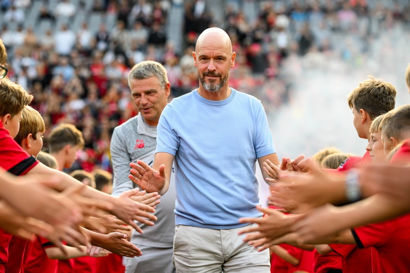 Bayer 04 baş məşqçisi ilə yolları ayırıb
