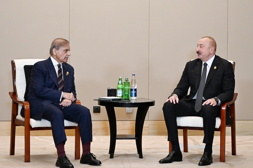 President Ilham Aliyev meets with Prime Minister of Pakistan in Tianjin