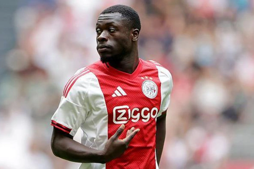 Ayaksın futbolçusu İngiltərə klubuna transfer olunub