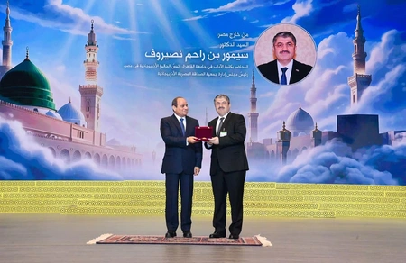 Azerbaijani scholar Seymour Nasirov awarded Egypt's top science order