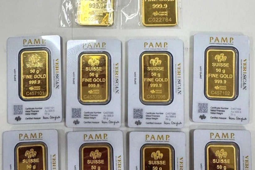 Азербайджанские таможенники пресекли контрабанду золотых слитков