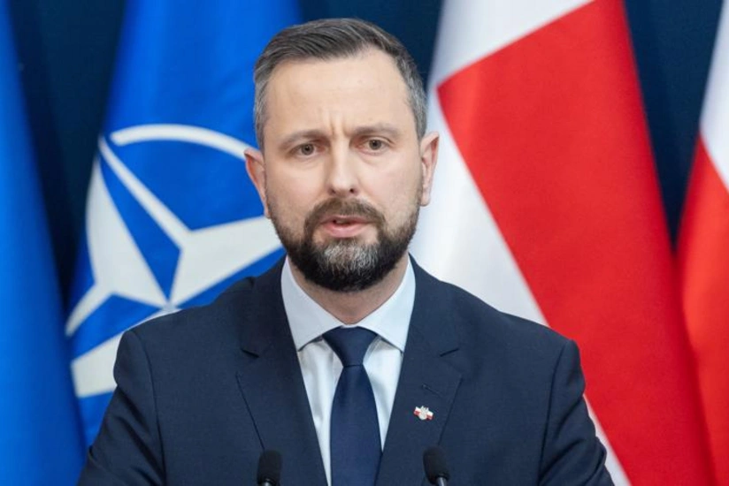 Глава Минобороны Польши отверг возможность размещения польских военных в Украине