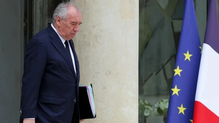 Bayrou decides to go all in - ANALYTICS