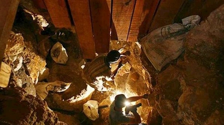 Sudan gold mine collapse kills six, traps others