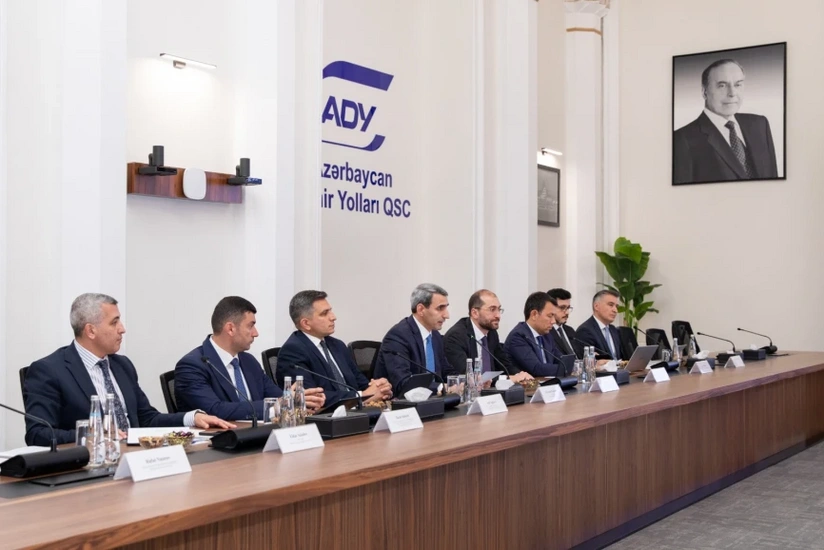 Rövşən Rüstəmov: Zəngəzur dəhlizi Orta Dəhliz üzrə yük axınlarının fasiləsizliyini təmin edəcək