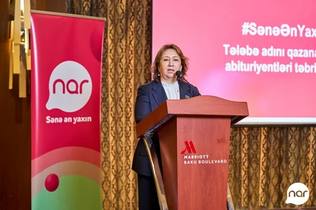 Nar ilin ən uğurlu abituriyentlərini mükafatlandırıb