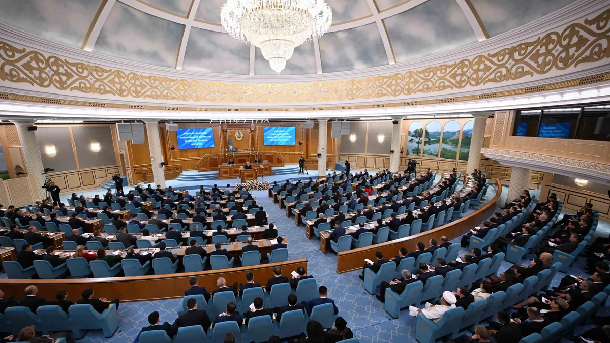 Tokayev Qazaxıstanda birpalatalı parlament yaratmağı təklif edib