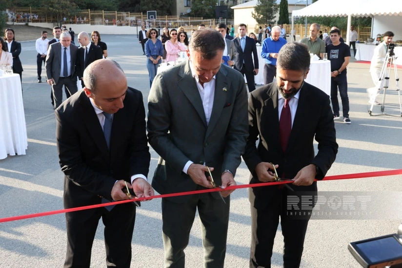 Bakıda yeni inşa edilən futbol meydançasının açılış mərasimi keçirilib