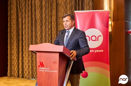 Nar ilin ən uğurlu abituriyentlərini mükafatlandırıb