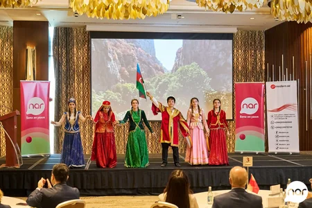 Nar ilin ən uğurlu abituriyentlərini mükafatlandırıb