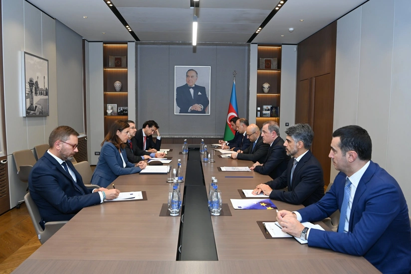 Ceyhun Bayramov Aİ nümayəndəliyinin yeni təyin olunmuş rəhbərini qəbul edib
