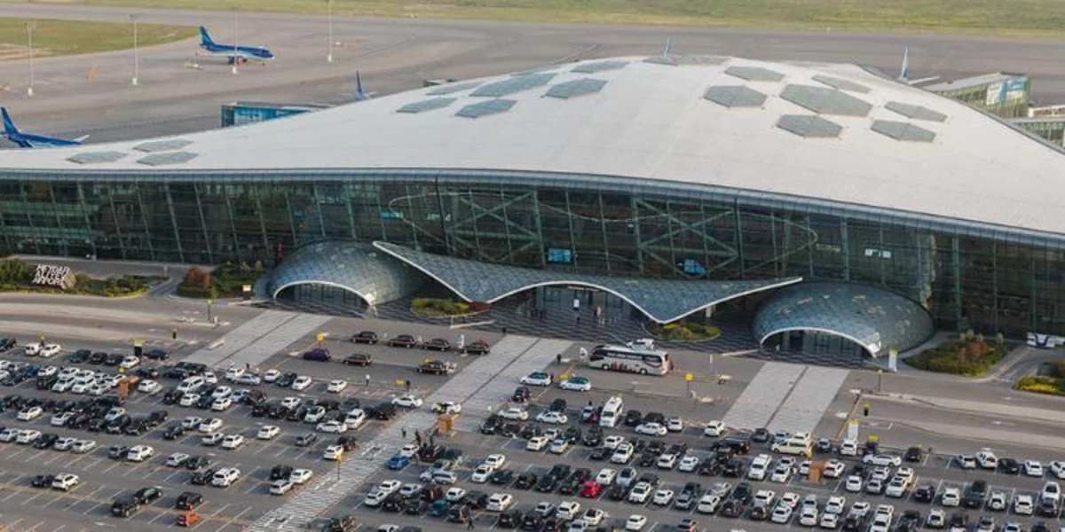 Bakı aeroportu ərazisinə daxil olan taksilərlə bağlı məsələyə aydınlıq gətirib
