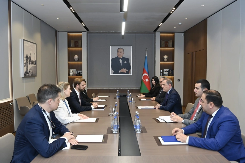 Jeyhun Bayramov discusses peace process in South Caucasus with US State Department official