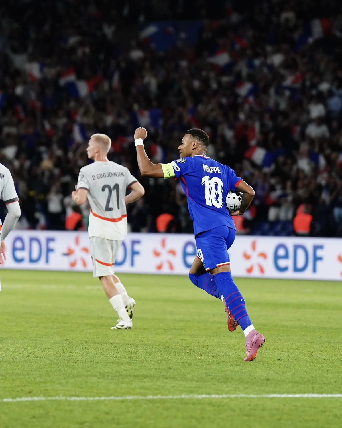 Mbappe millinin heyətində vurduğu qolların sayına görə Tyerri Anrini keçib