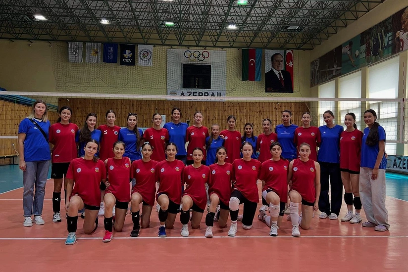 Azərbaycan millisinin üzvləri III MDB Oyunlarına hazırlaşan voleybolçularla görüşüblər