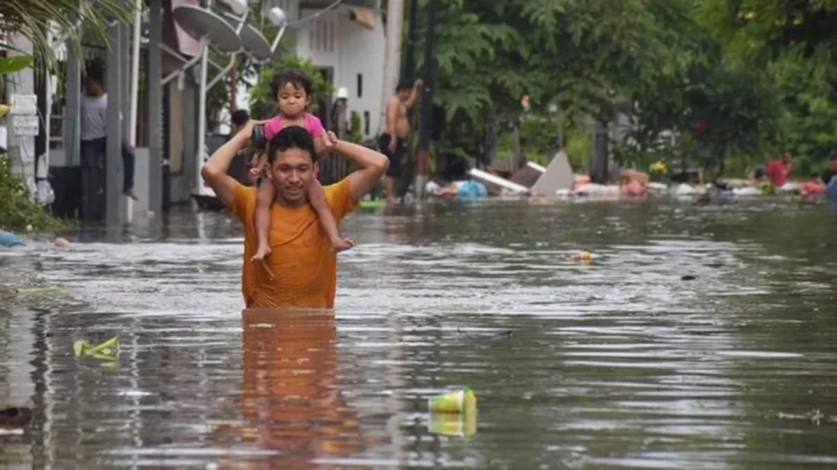 Natural disasters in Bali leave 14 dead, search efforts ongoing