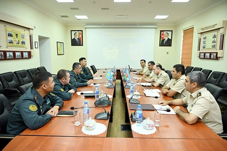 Qazaxıstan Müdafiə Nazirliyinin nümayəndə heyəti Azərbaycana səfər edib
