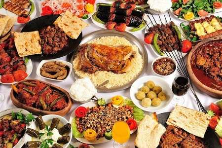 Diario la R: Azərbaycan mətbəxi əsas yeməklərin müxtəlifliyi ilə heyrətləndirir