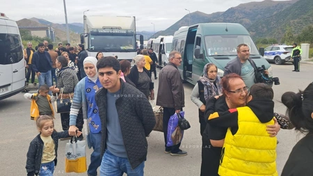 Another group of former IDPs leaves for Azerbaijan's Kalbajar city