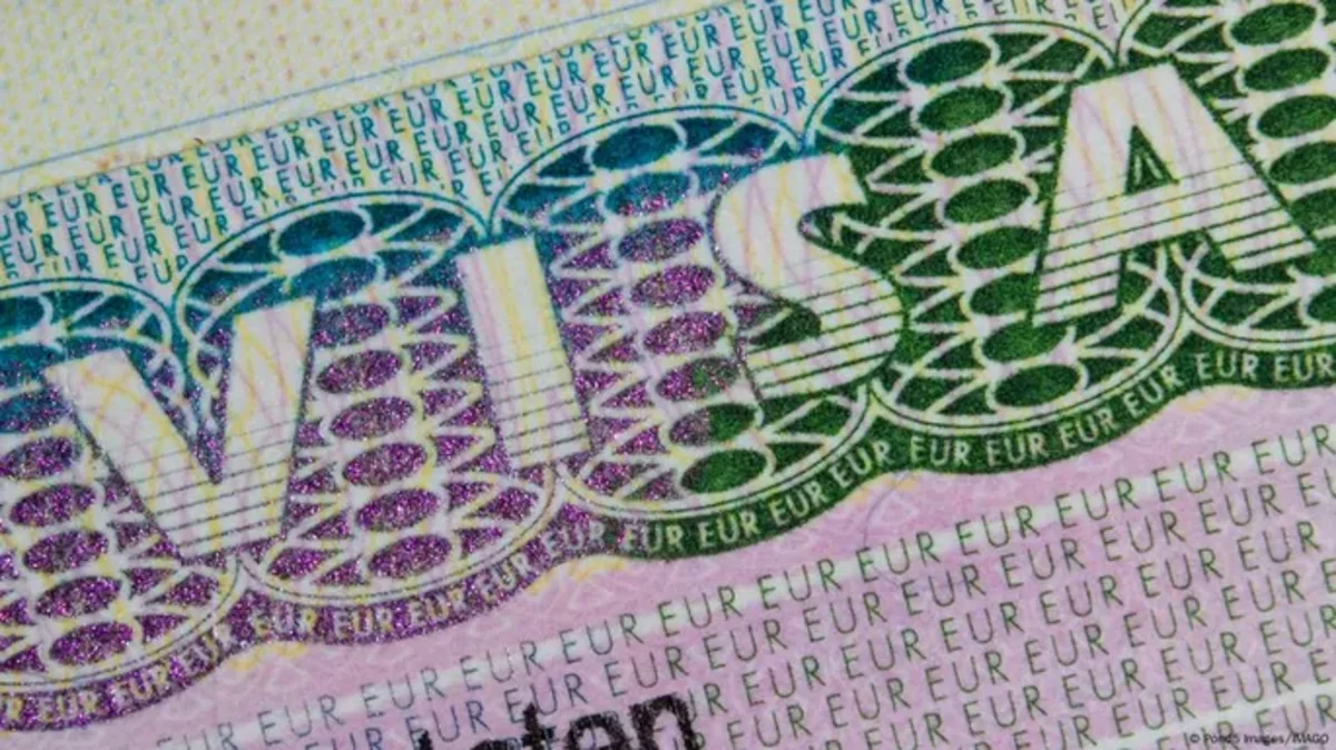 ЕС сократил выдачу виз для граждан РФ в 7,4 раза с 2019 года