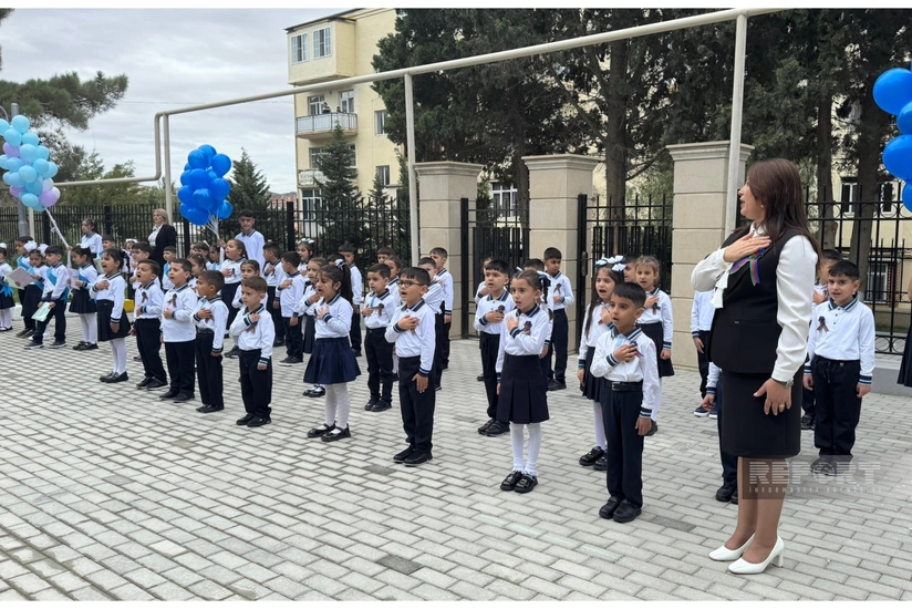 Sumqayıtda 36 nömrəli tam orta məktəbin yenidənqurmadan sonra açılışı olub