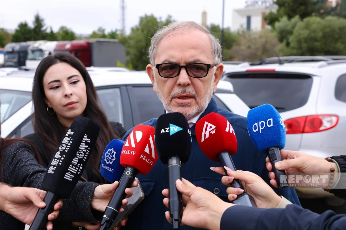 Rus Dram Teatrının direktoru: Yegizarovun rolları aktyorlar üçün nümunədir