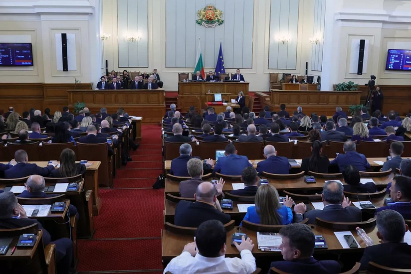 Парламент Болгарии отклонил пятый по счету вотум недоверия правительству