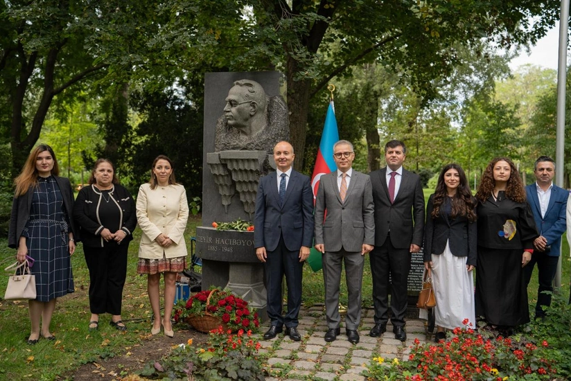 Vyanada Üzeyir Hacıbəylinin 140 illiyi və Milli Musiqi Günü qeyd olunub
