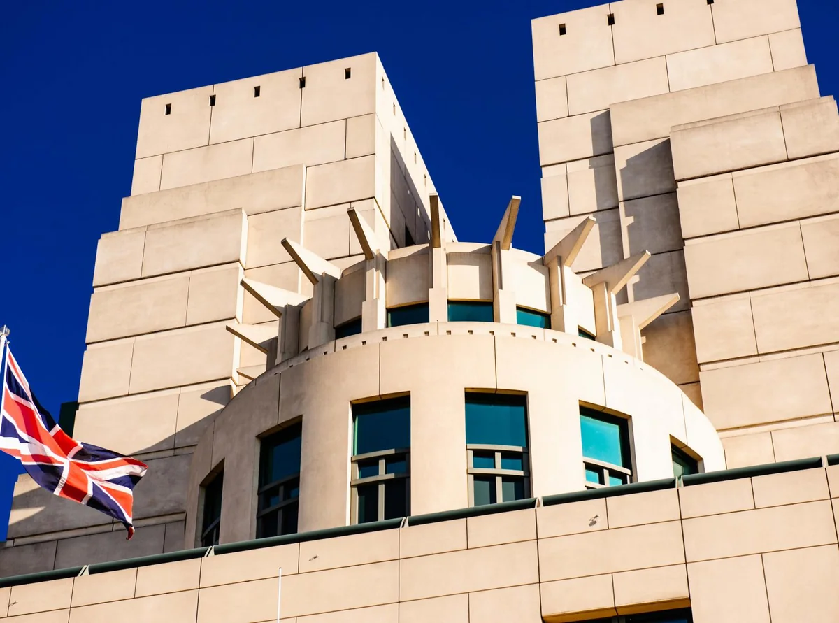 Britaniya kəşfiyyatı yeni agentlərin cəlb olunması üçün darknetdə portal yaradacaq