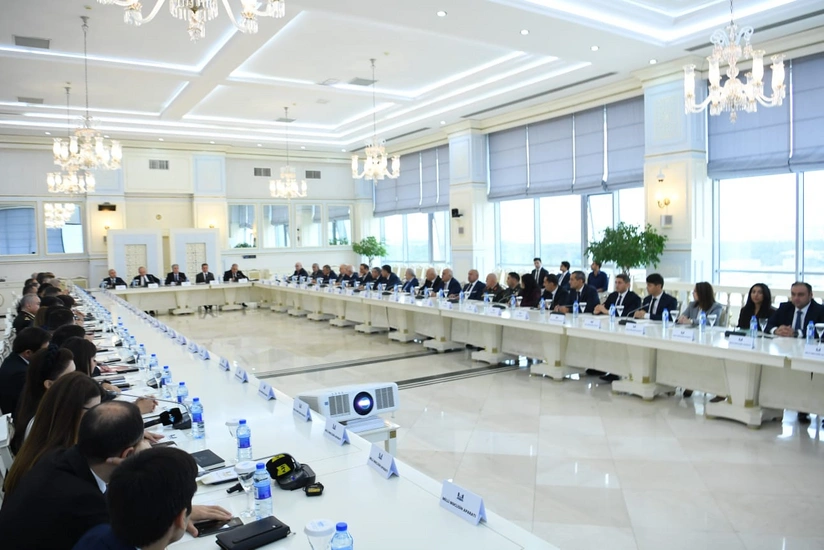 Milli Məclisdə Dövlət Suverenliyi Günü ilə bağlı konfrans keçirilib - YENİLƏNİB