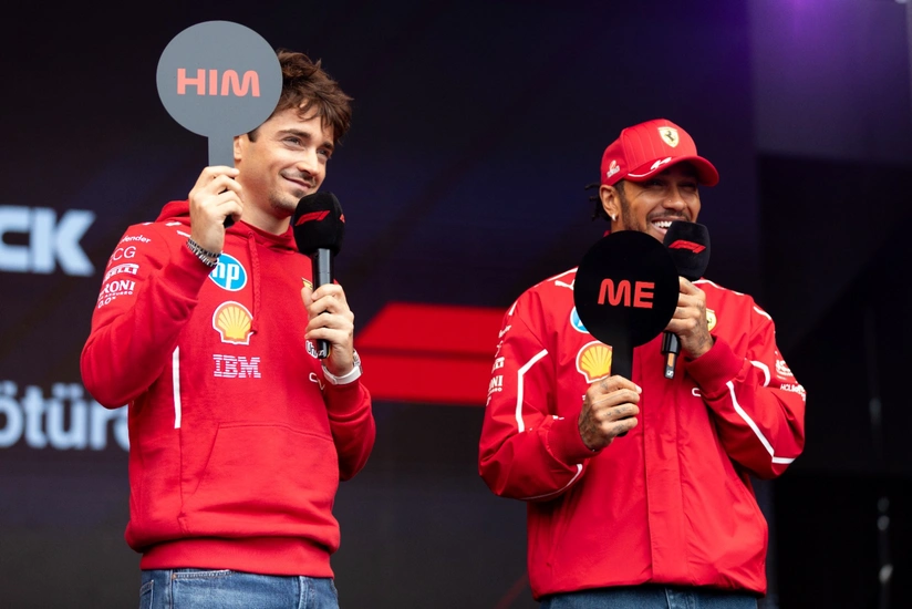 Formula 1: Ferrari və Mercedes pilotları Bakıda azarkeşlərlə görüşüblər