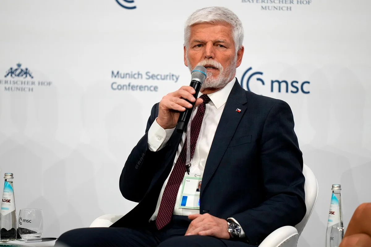 Çexiya Prezidenti NATO-nun hava məkanını pozan Rusiya təyyarələrini vurmağa çağırıb