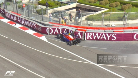 Crash occurs during Formula 2 feature race in Baku