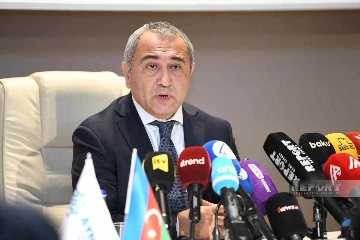 Anar Rzayev: Avtobus parkının yenilənməsi üçün brutto müqavilə sistemi tətbiq ediləcək