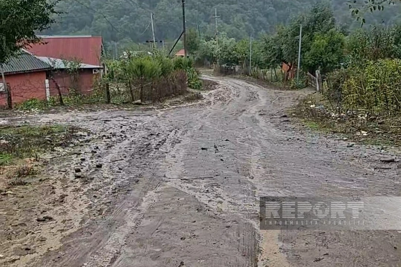 Cəlilabadın Fətullaqışlaq kənd sakinləri əsas yolun yararsız vəziyyətindən şikayət ediblər