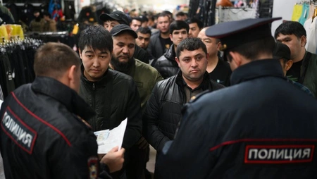 Rusiyada 670 min əcnəbinin qanunsuz yaşadığı müəyyən olunub