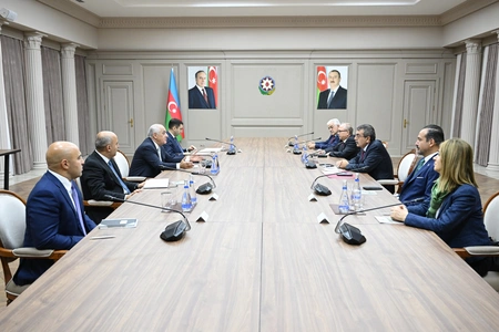 Azerbaijani PM meets with Turkish Minister of National Education