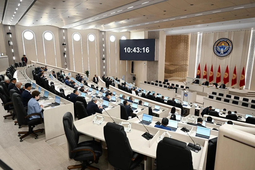 Qırğızıstanda parlamentin buraxılması təsdiqlənib