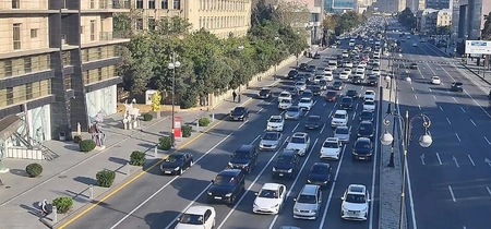 Bakıda 15 istiqamətdə tıxac var - SİYAHI