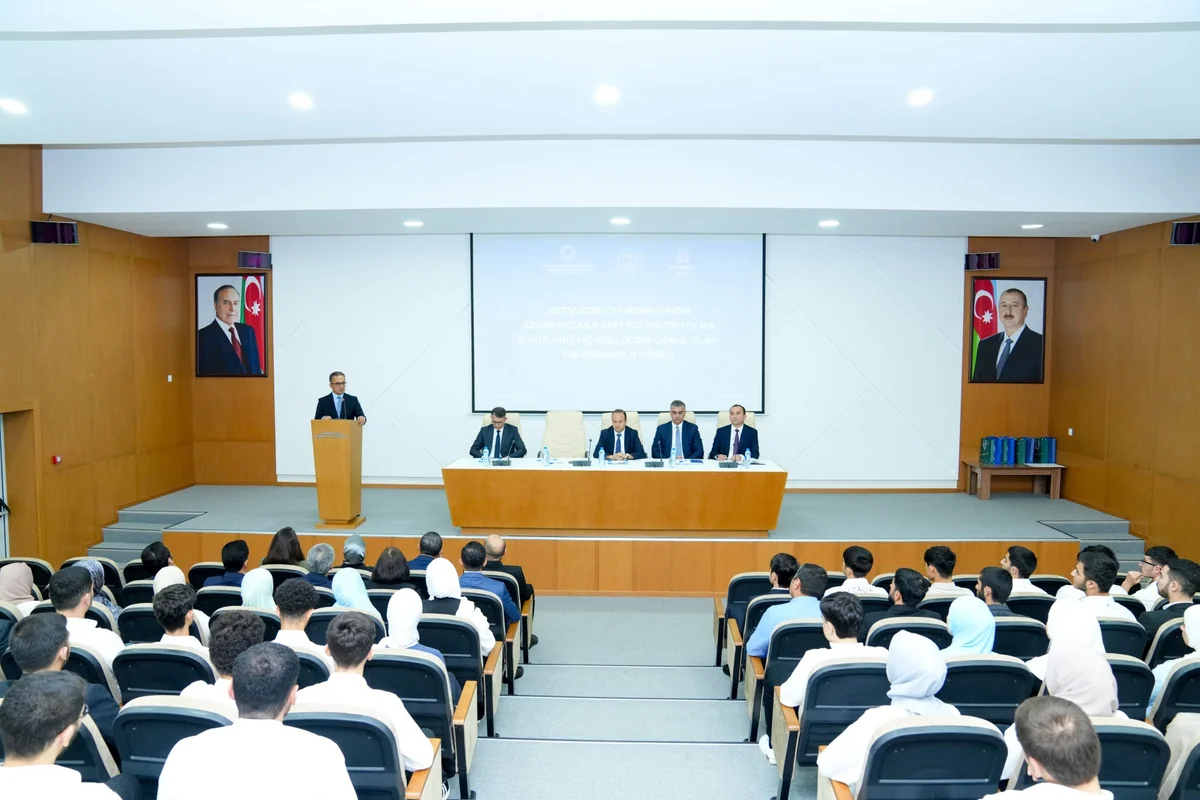 Ramin Məmmədov İlahiyyat İnstitutuna qəbul olmuş tələbələrlə görüşüb